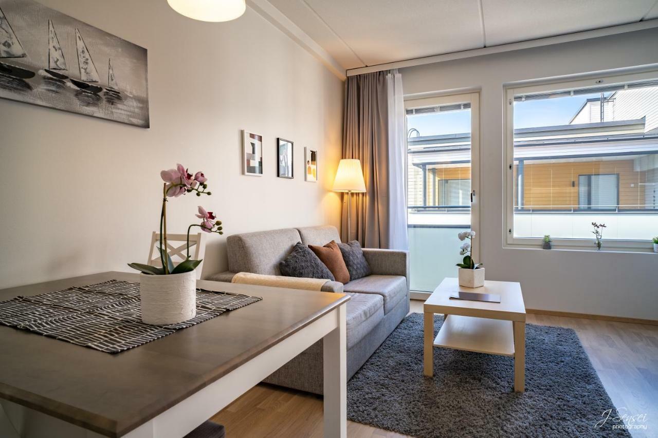 Westbay Inn Vaasa Buitenkant foto